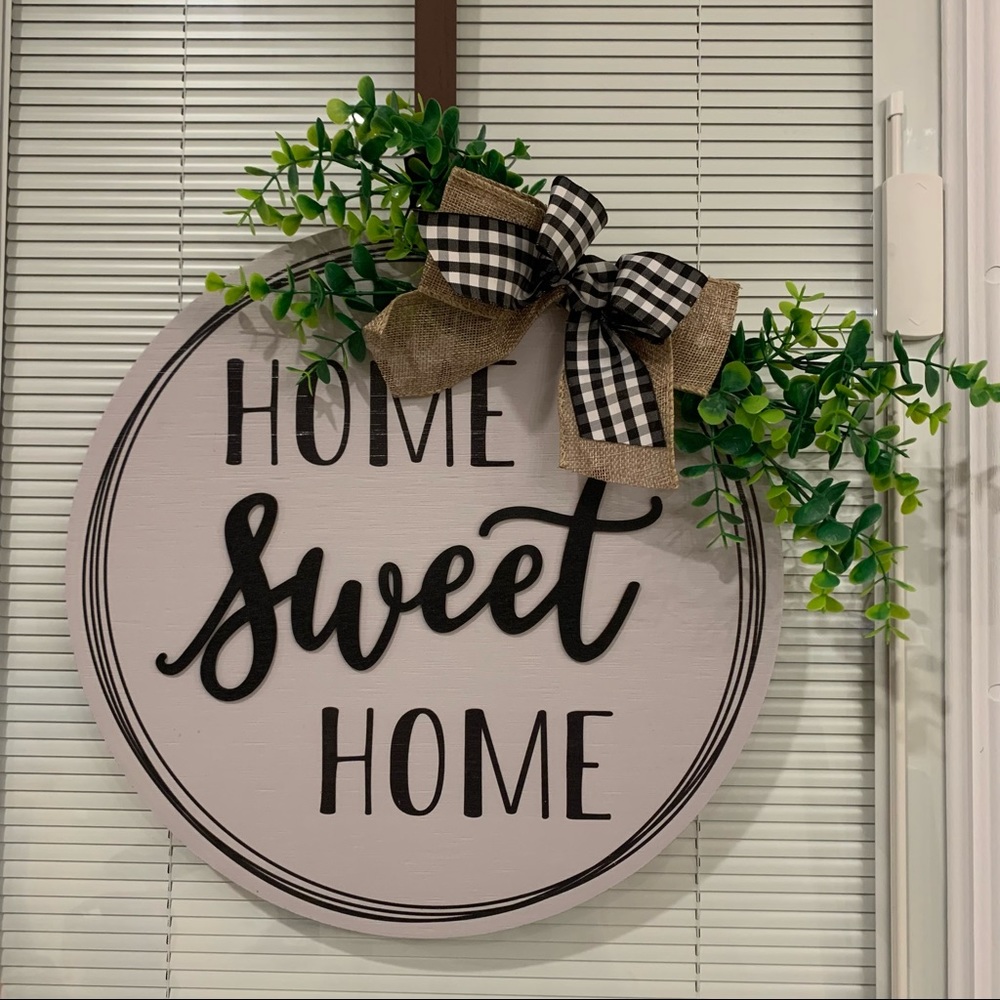 Home Sweet Home Round Sign with Greenery